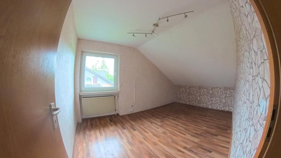 Einfamilienhaus Büdingen - 8 Zimmer, 178 m&sup2;, 395.000&euro; | Angebot:27084213
