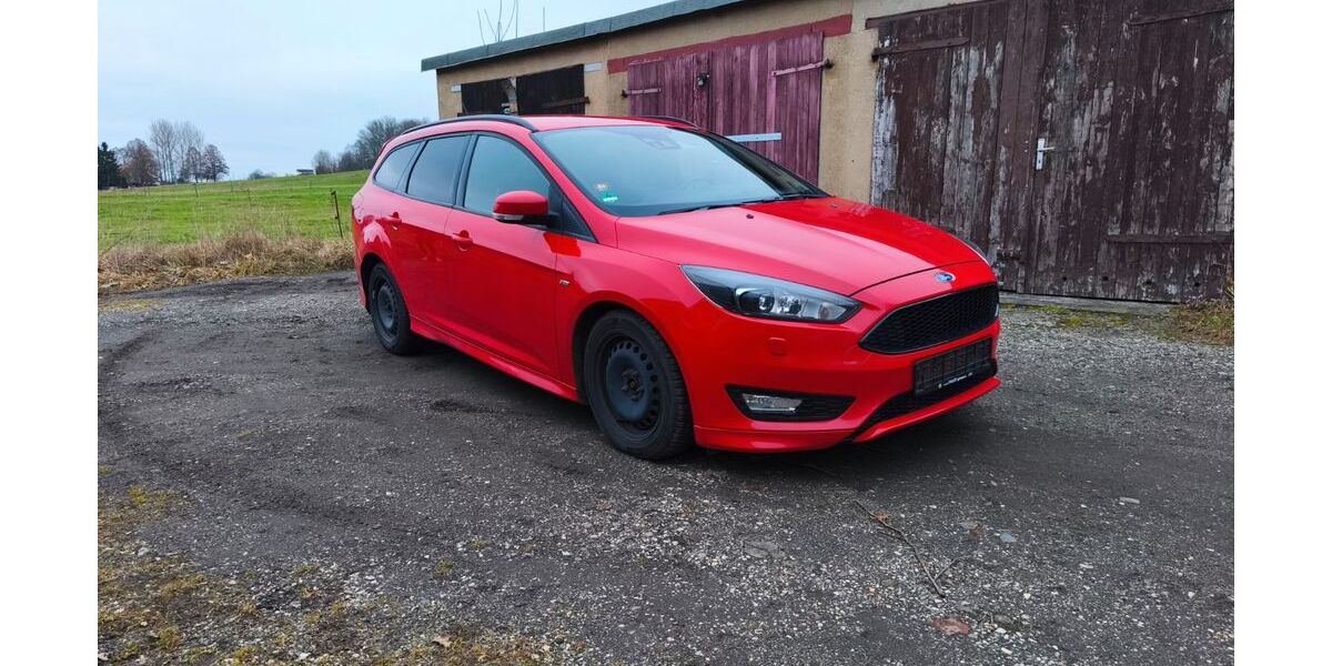 Ford Focus 76.225 km 10.999 &euro; St. Egidien 09356