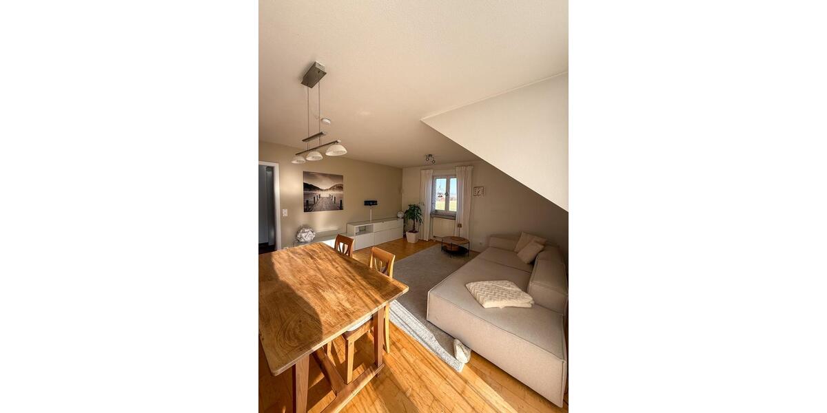 Dachgeschoßwohnung Erding - 3 Zimmer, 68 m&sup2;, 1.400&euro; | Angebot:24829077