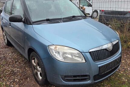 Skoda Fabia 158.000 km 1.990 € Koblenz 56070