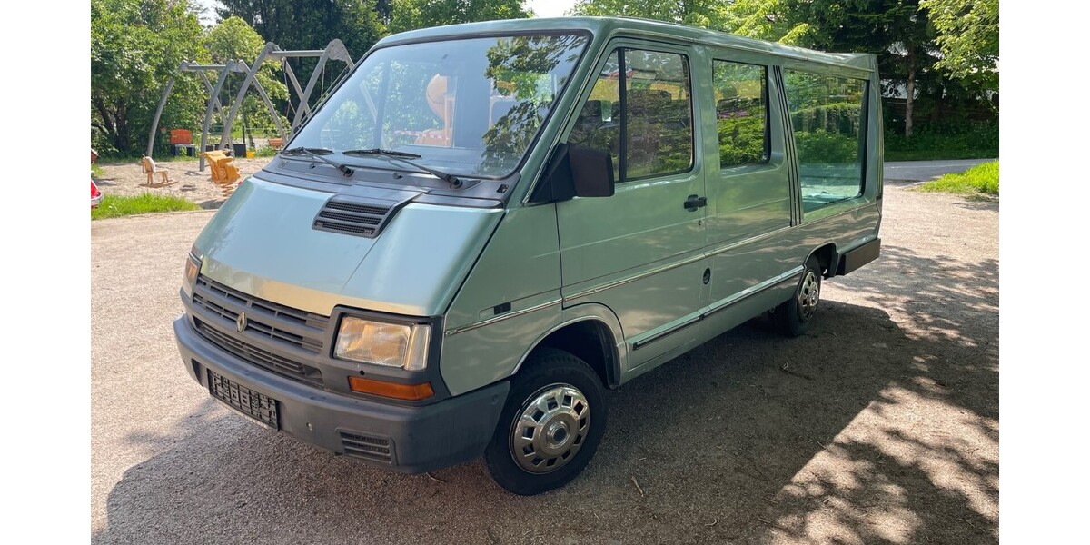 Renault Trafic 84.000 km 12.990 &euro; Rickenbach 79736
