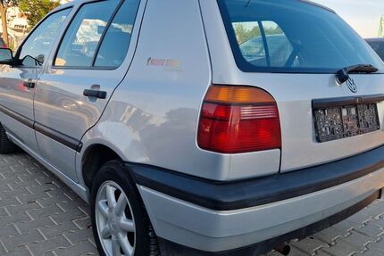 VW Golf 129.000 km 1.490 &euro; Augsburg 86167