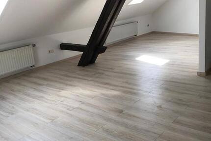 Dachgeschosswohnung in Suhl-Mäbendorf zu vermieten 2 zimmer