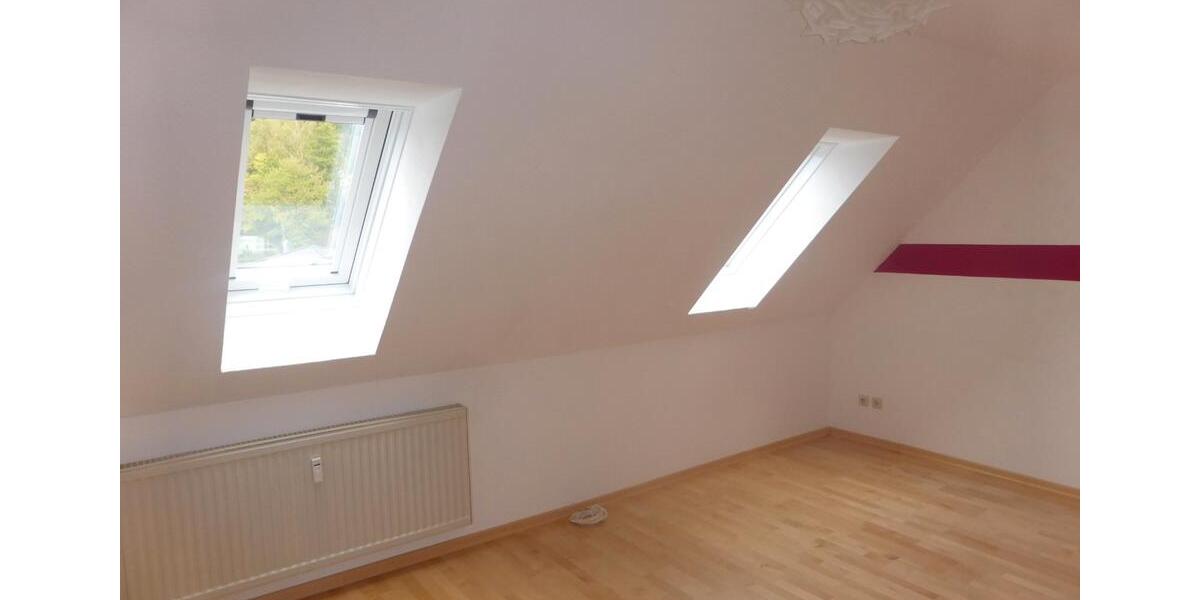 Dachgeschoßwohnung Sulzbach-Rosenberg Rosenberg - 3 Zimmer, 105 m&sup2;, 550&euro; | Angebot:26414645