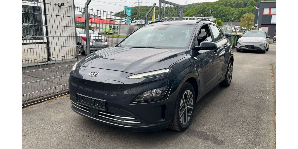 Hyundai KONA 28.590 km 17.350 &euro; Eitorf 53783