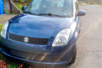 Suzuki Swift 96.000 km 2.900 &euro; Brakel-Bellersen 33034