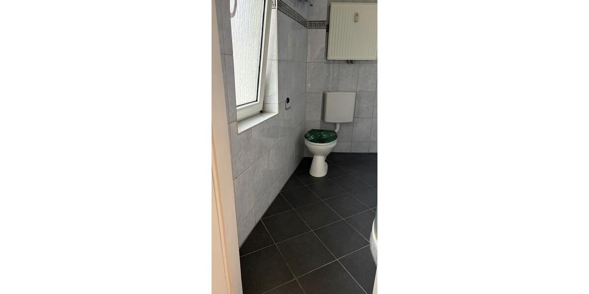 Dachgeschoßwohnung Bad Pyrmont - 3 Zimmer, 90 m&sup2;, 650&euro; | Angebot:26285955