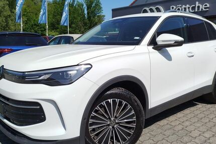 VW Tiguan 23.018 km 34.490 &euro; Bad Belzig 14806