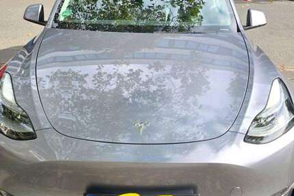 Tesla Model Y 56.919 km 40.500 &euro; berlin 10789