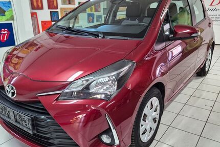 Toyota Yaris 49.500 km 13.900 &euro; Mayen 56727