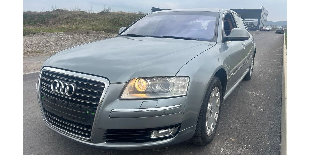 Audi A8 320.000 km 6.900 &euro; Memmingen 87700