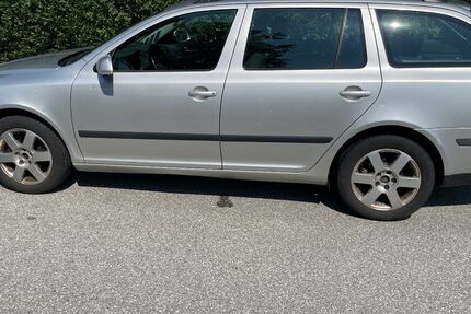 Skoda Octavia 222.000 km 2.500 &euro; Riedering 83083