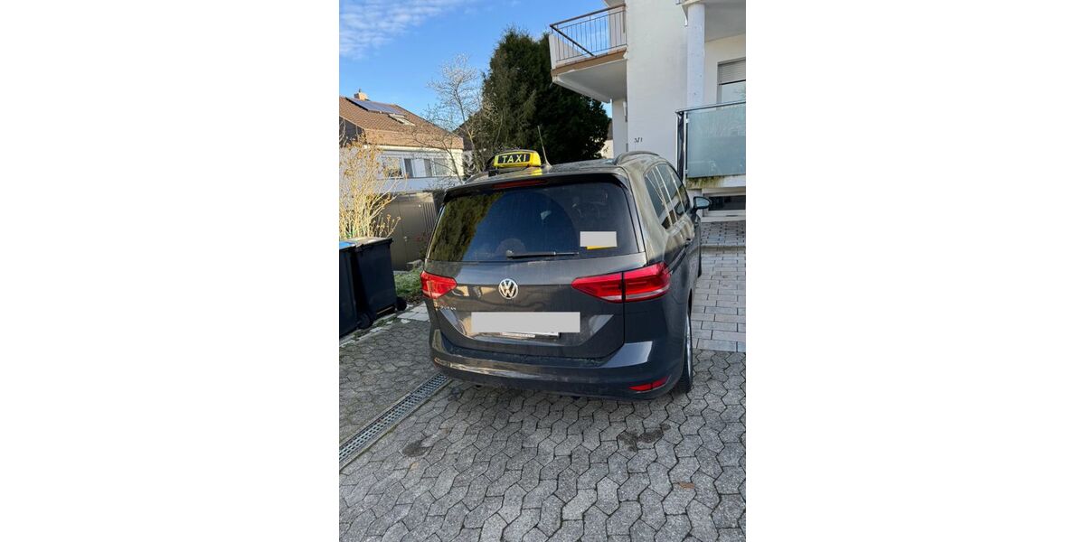 VW Touran 280.000 km 8.600 &euro; Ebersbach 73036