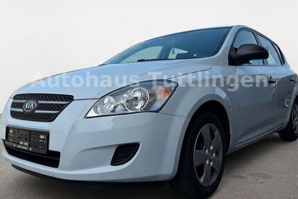 Kia ceed / Ceed 158.601 km 2.990 &euro; Tuttlingen 78532