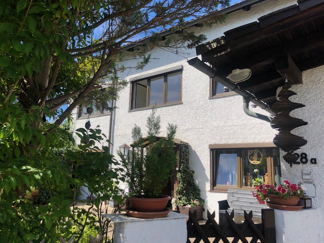 Idyllisches Einfamilienhaus mit Einliegerwohnung vor den Toren Münchens im schönen Rosenheim 4 zimmer