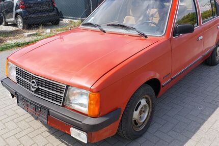 Opel Kadett 58.000 km 1.499 &euro; Berlin 12439