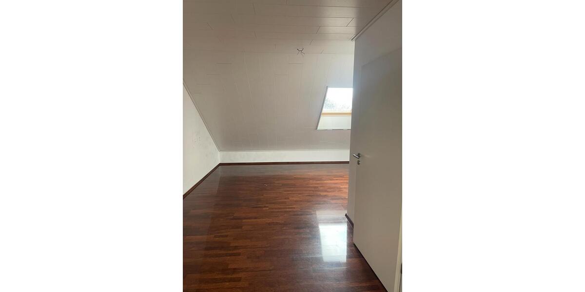 Reihenhaus Bad Sobernheim - 5 Zimmer, 130 m&sup2;, 374.000&euro; | Angebot:27086401