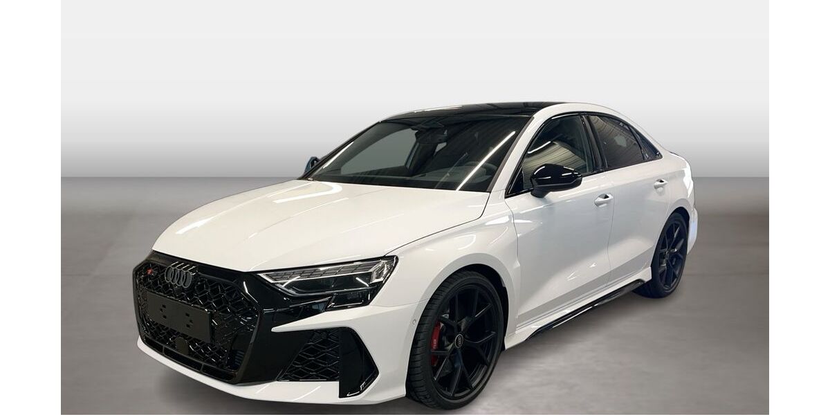 Audi RS3 2.500 km 67.580 &euro; Landshut 84030