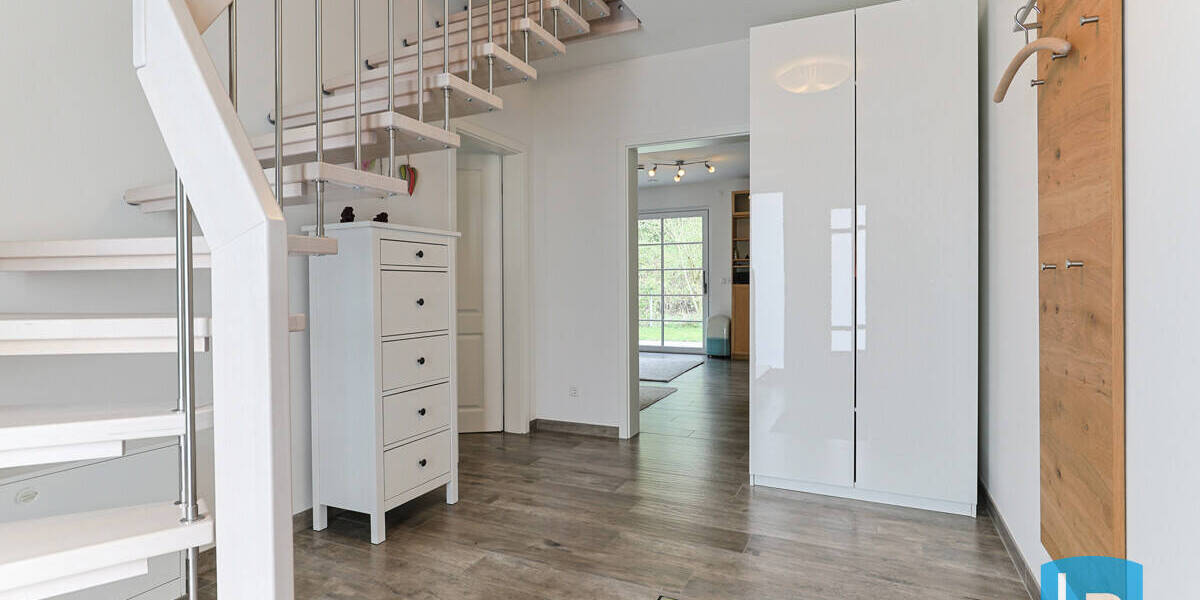 Einfamilienhaus Kiel Mettenhof - 5 Zimmer, 150 m&sup2;, 699.000&euro; | Angebot:26320576