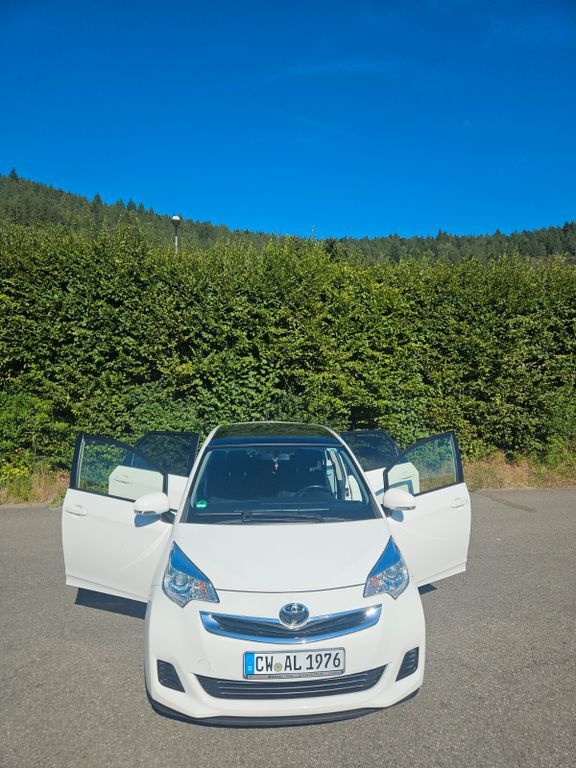 Corolla Verso