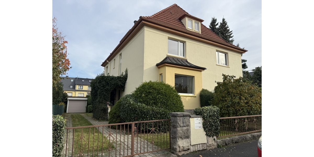 Altbauwohnung mit wundervollem Garten 5 zimmer