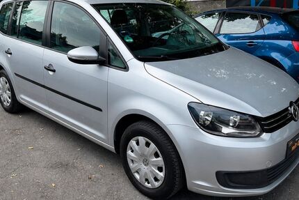 VW Touran 113.000 km 5.999 &euro; Solingen 42699