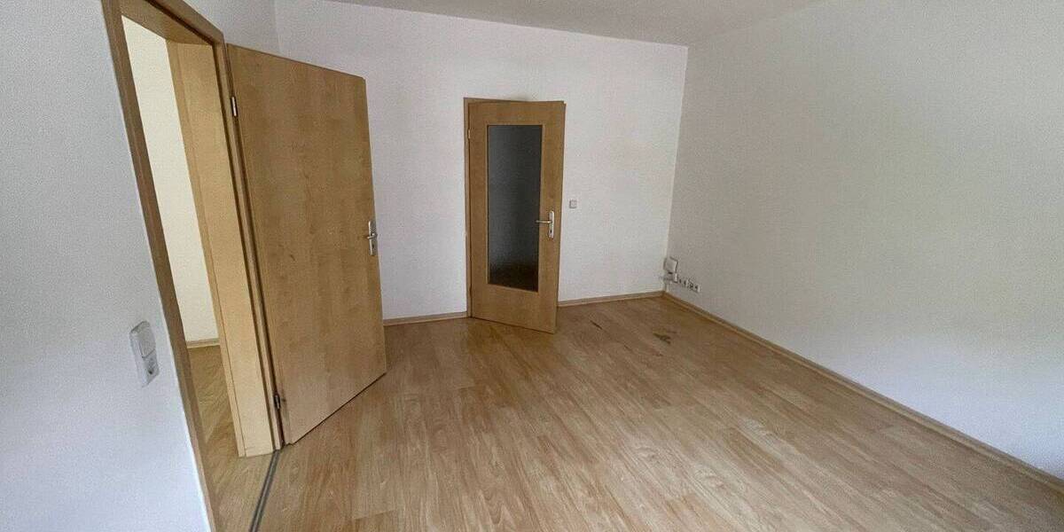 Zimmer Chemnitz Lutherviertel - 3 Zimmer, 63 m&sup2;, 362&euro; | Angebot:25899136