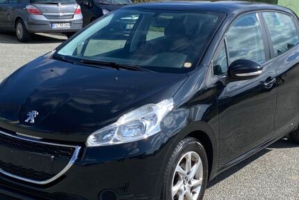 Peugeot 208 199.000 km 3.590 &euro; Bilschau 24988