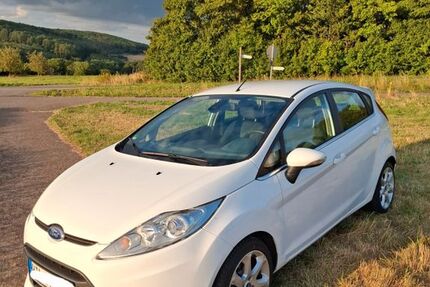 Ford Fiesta 152.200 km 3.199 € Klausen 54524
