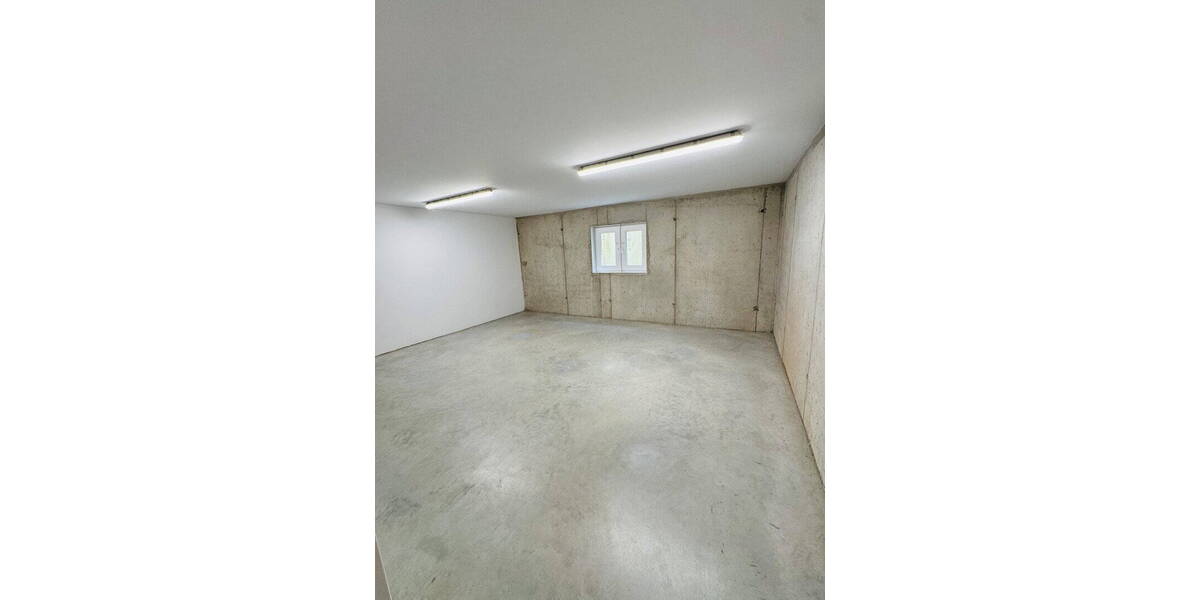 Reihenmittelhaus Branneburg Brannenburg - 4 Zimmer, 150 m&sup2;, 2.500&euro; | Angebot:25756972