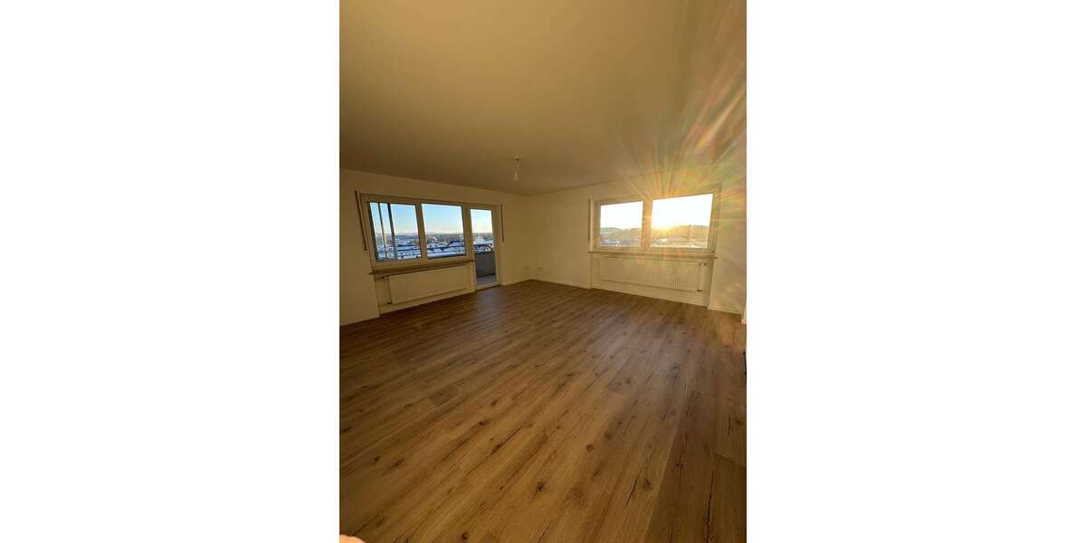 Wohnung zum Kaufen in Tirschenreuth 228.000 € 104 m² 5 zimmer