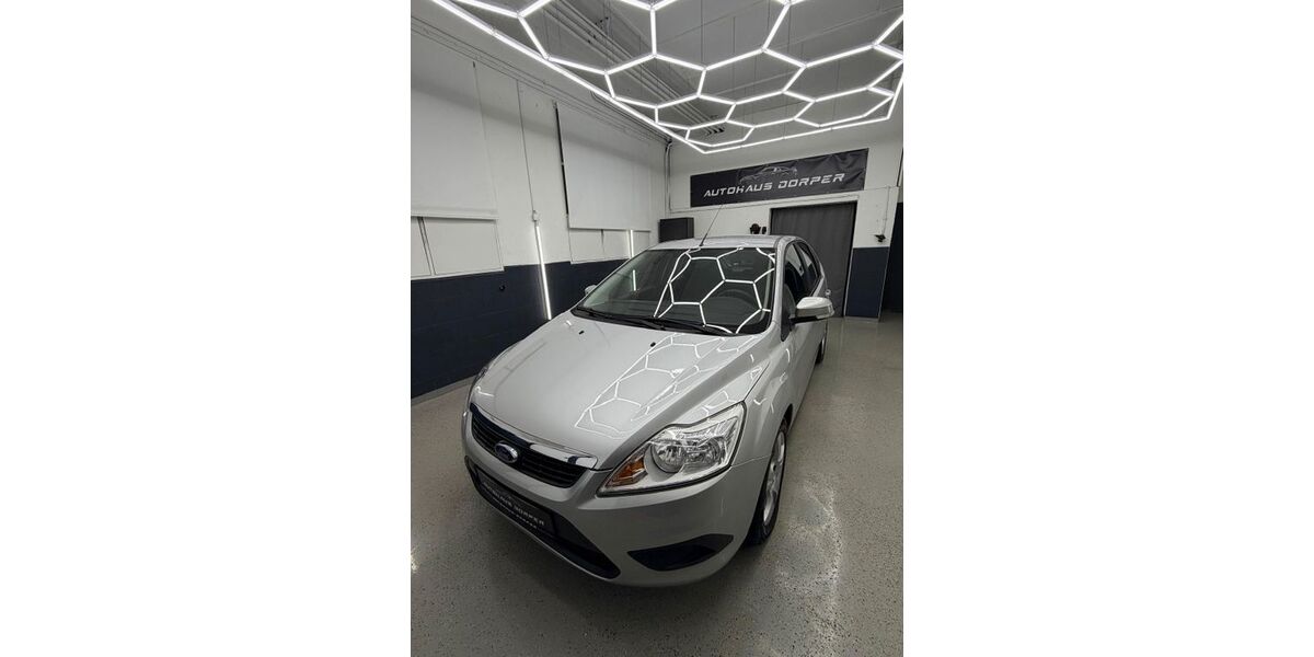 Ford Focus 41.659 km 6.350 &euro; Solingen 42651