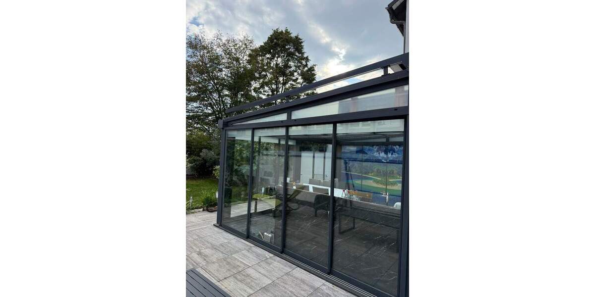 Frankfurt | Exklusives Einfamilienhaus mit Sauna, Kamin & Wintergarten – Privat 5 zimmer