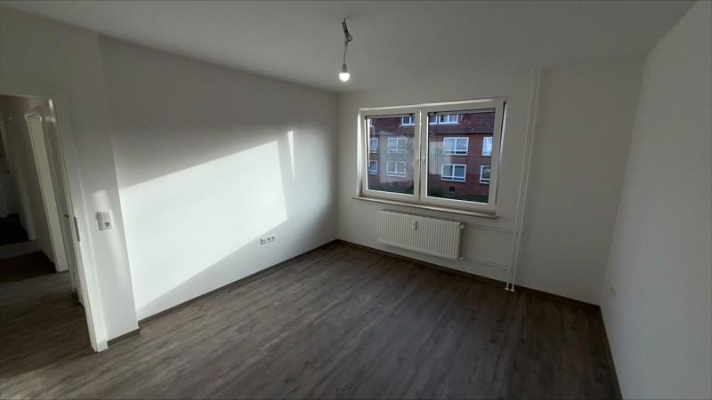Etagenwohnung Geesthacht - 3 Zimmer, 73 m&sup2;, 730&euro; | Angebot:26144753
