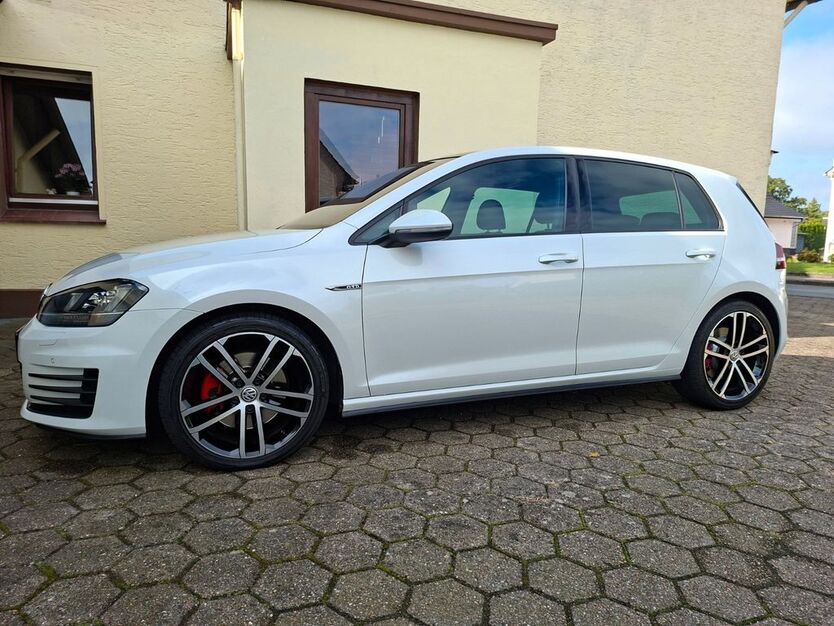 VW Golf 117.465 km 15.990 € Dissen 49201