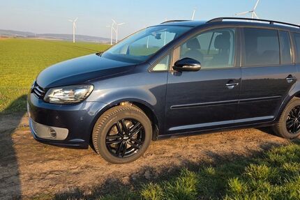 VW Touran 127.000 km 9.500 &euro; Sickte 38173