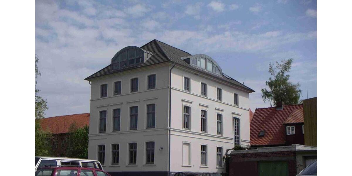 Große helle Räume an der Domhalbinsel 3 zimmer