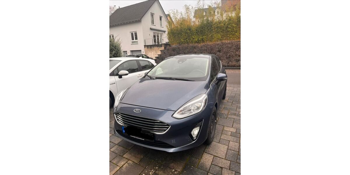 Ford Fiesta 114.000 km 7.700 &euro; Newel 54309
