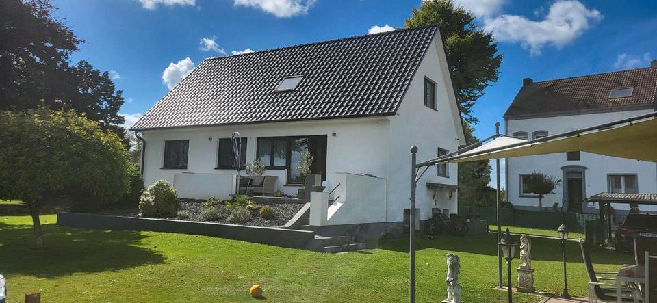 Freistehende Einfamilienhaus in Hennef Zentrum Nähe