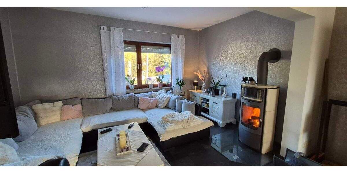 In ruhiger Sackgassenlage * 1-2 Familienhaus * Küche mit EBK * 2 Bäder * Vollkeller * Garage - Einfamilienhaus Höhbeck Brünkendorf | Angebot:24858335
