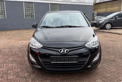 Hyundai i20 141.000 km 3.999 &euro; Trappenkamp 24610