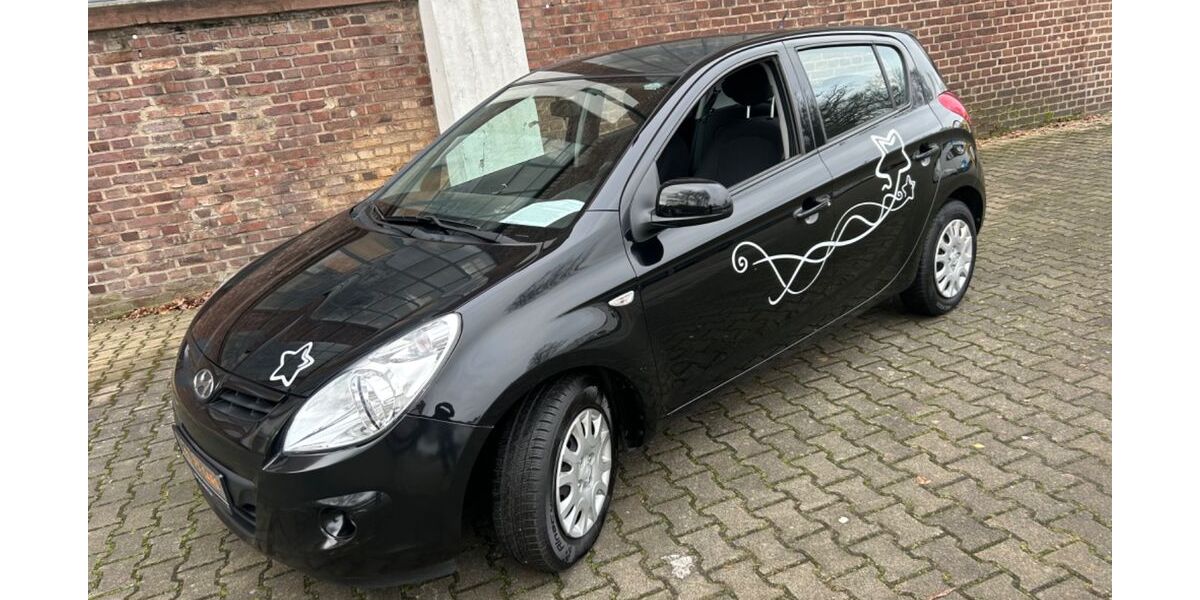 Hyundai i20 80.135 km 4.900 &euro; Köln 51069