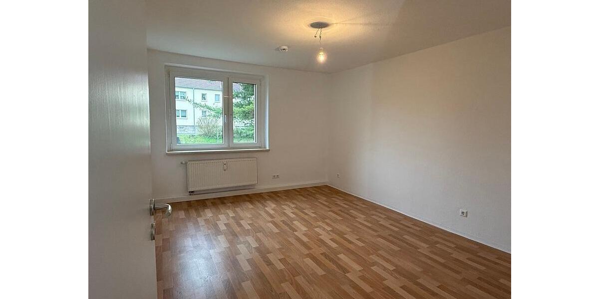 Etagenwohnung Mülsen - 3 Zimmer, 57 m&sup2;, 345&euro; | Angebot:26296738