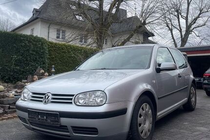 VW Golf 230.946 km 999 &euro; Kaisersesch 56759