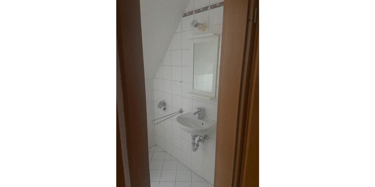 Etagenwohnung Markt Erlbach - 4.5 Zimmer, 110 m&sup2;, 280.000&euro; | Angebot:26823797