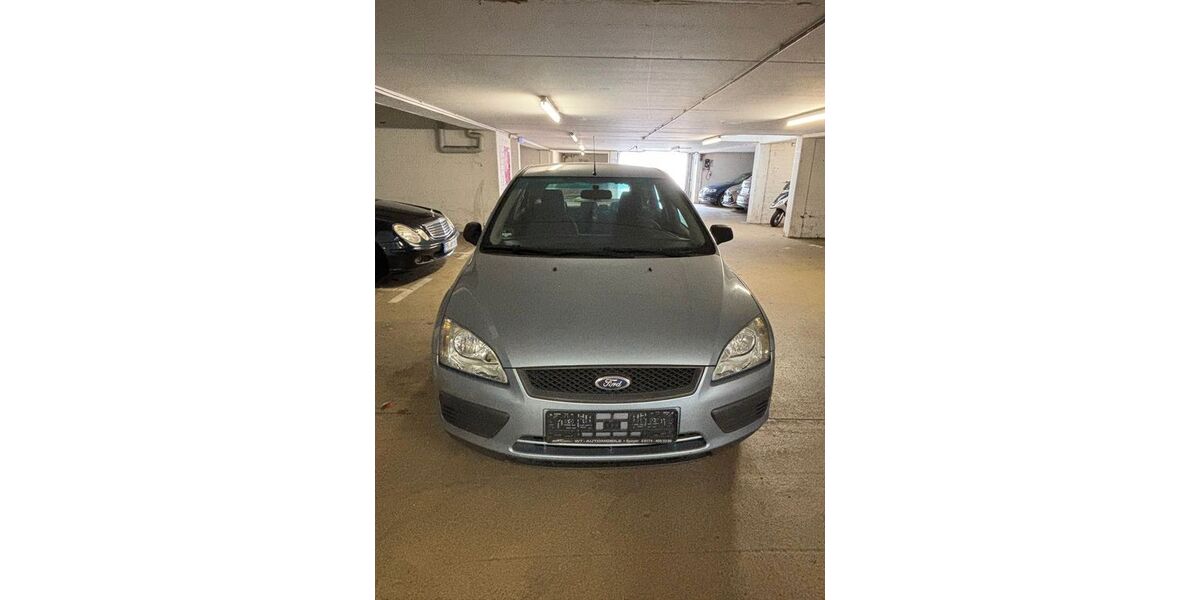Ford Focus 196.468 km 2.000 &euro; Paderborn 33100