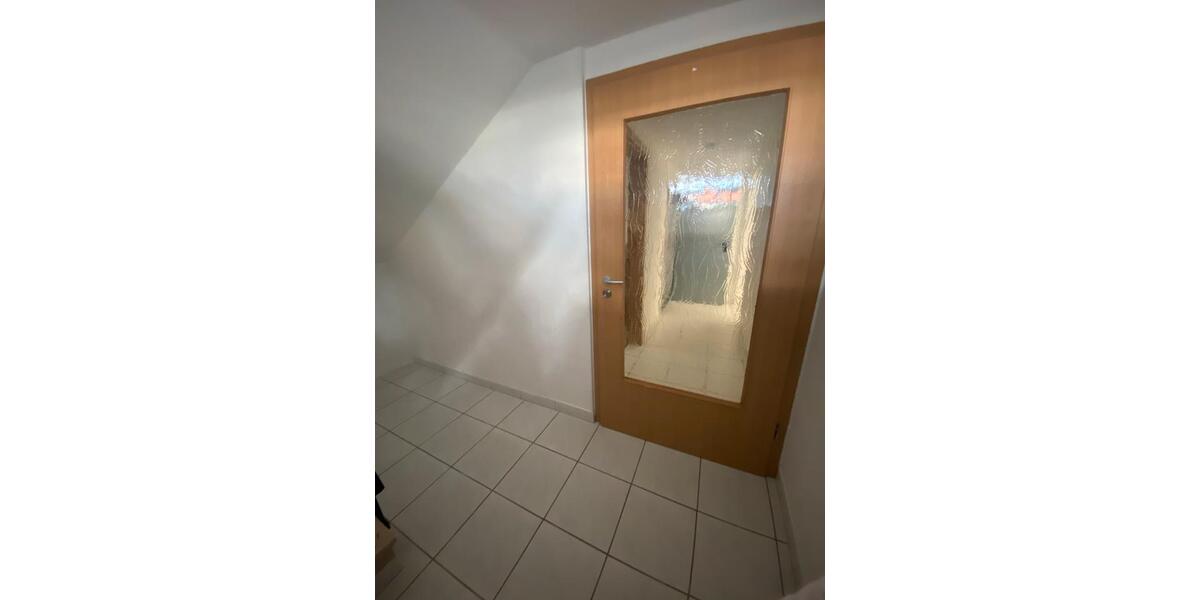 Etagenwohnung Vilshofen an der Donau - 4 Zimmer, 115 m&sup2;, 1.000&euro; | Angebot:25043776