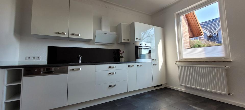 Etagenwohnung Bönningstedt - 4 Zimmer, 90 m&sup2;, 1.500&euro; | Angebot:25395219