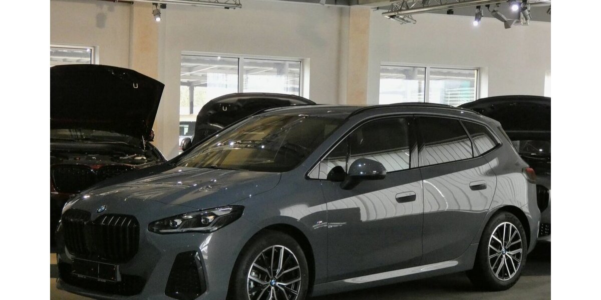 BMW 220 Active Tourer d MSport 360°,HUD,AHK,el.Sitze 21.600 km 32.590 &euro; Landshut 84030