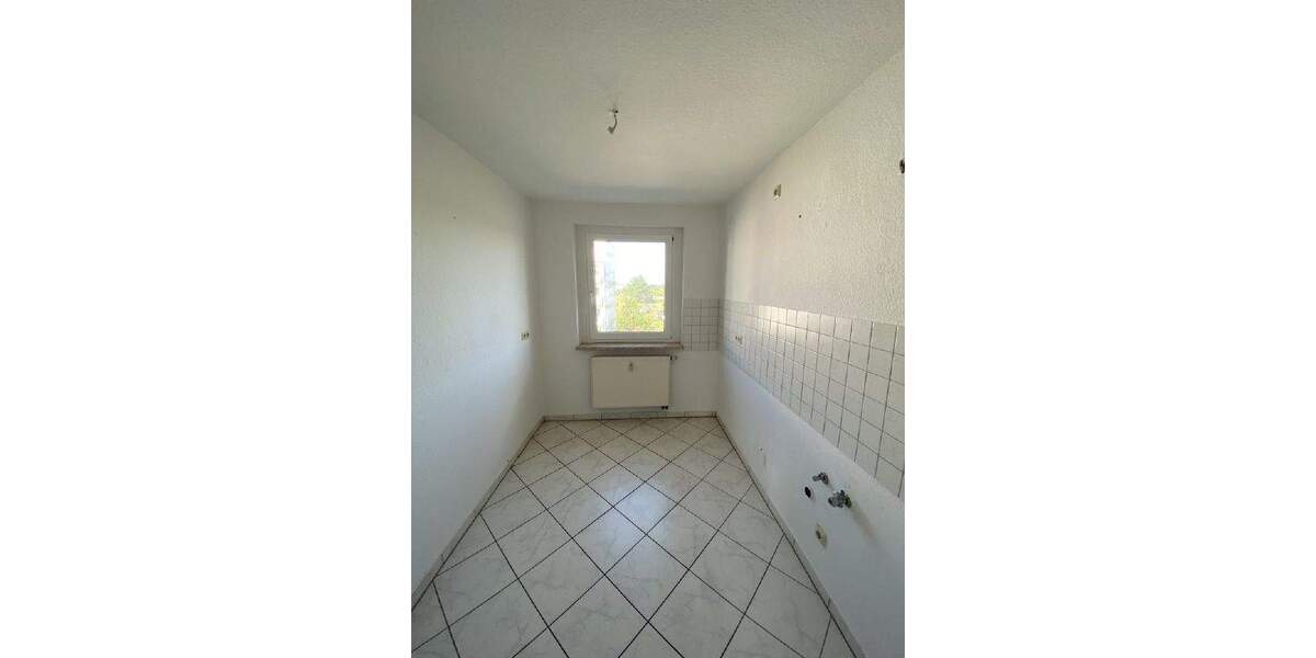 Etagenwohnung Weida - 3 Zimmer, 61 m&sup2;, 340&euro; | Angebot:25776567